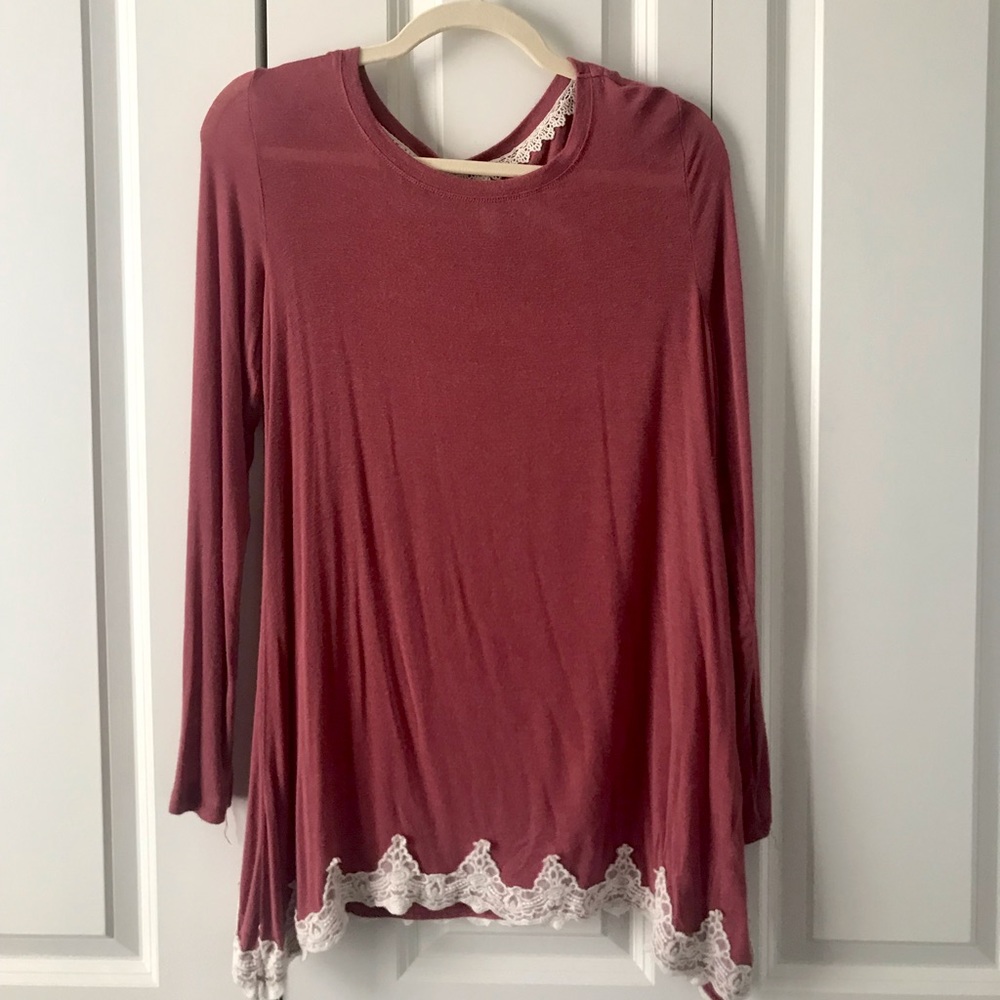 Long sleeve red top lace trim